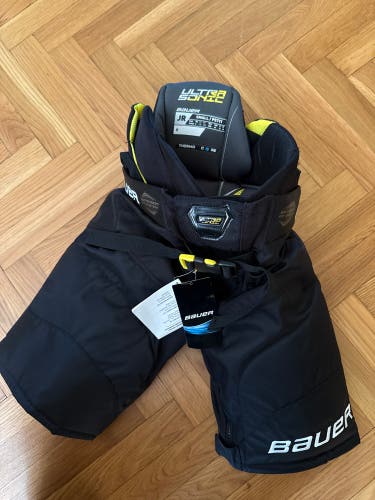 Men's Junior Small Bauer Supreme Ultrasonic Hockey Pants (New)
