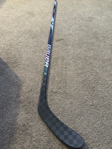 Senior Bauer Proto2 Left Hand Hockey Stick P28 77 Flex (New) Black Version