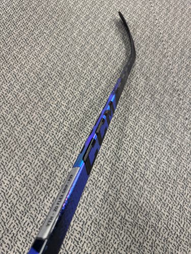 Youth CCM Ribcor Trigger 10 Pro Right Handed Hockey Stick P29 20 flex (New)