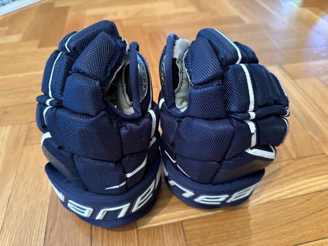 Bauer Supreme Ultrasonic Gloves 12" (Used)