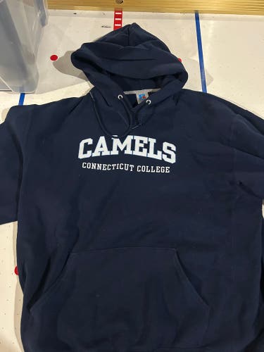 Connecticut college Blue Men's XL Russell Athletic Sweatshirt (Used)