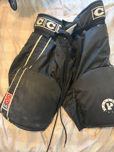 Junior Medium CCM Powerline Hockey Pants (Used)