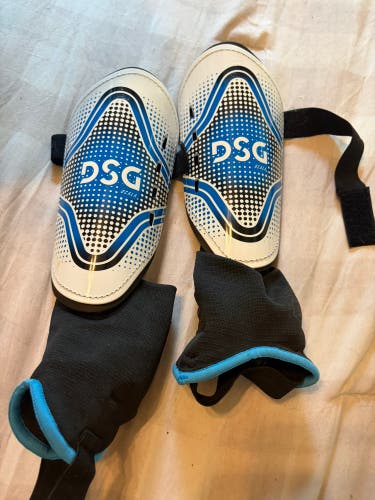 Large DSG Shin Guards (Used)