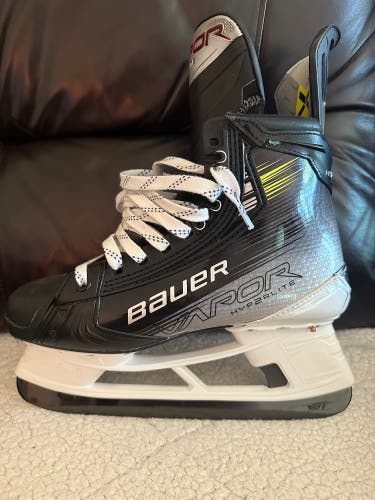 Bauer Vapor Hyperlite 2 Barely Used Sz 7