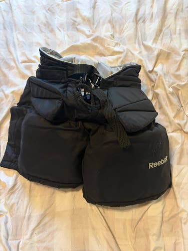 Junior Medium Reebok HPG Hockey Goalie Pants (Used)