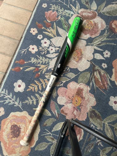 2016 Easton Mako Composite Bat (-11) 19 oz 30" (Used)