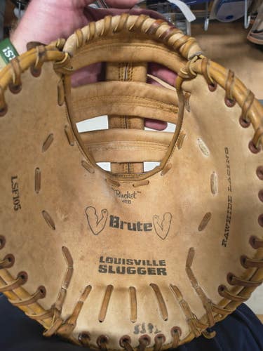 Louisville Slugger LSF105 Baseball Glove