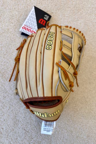 New with tags Wilson A2000 1799 Glove 12.75"