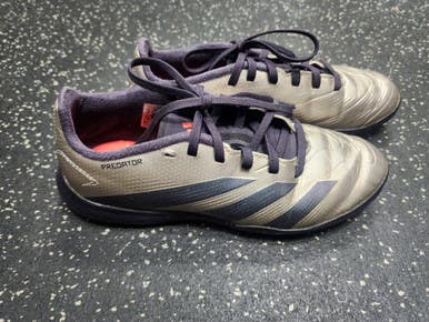 Used Adidas Soccer Cleats Grey Junior 04 11849-s000036349
