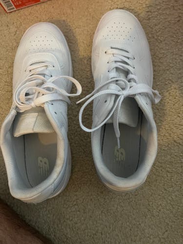 White Men's Size M 11.0 (W 12.0) Adult New Balance 480 Shoes (Used)