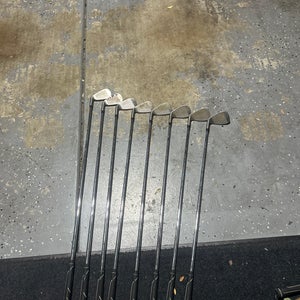 Men's Warrior Warrior Custom Golf Right Handed Iron Set Regular Flex 37" (Used)
