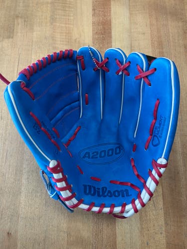 Wilson A2000 B2 - WBW10210412 - LTM - 12" - RH Throw Baseball Glove