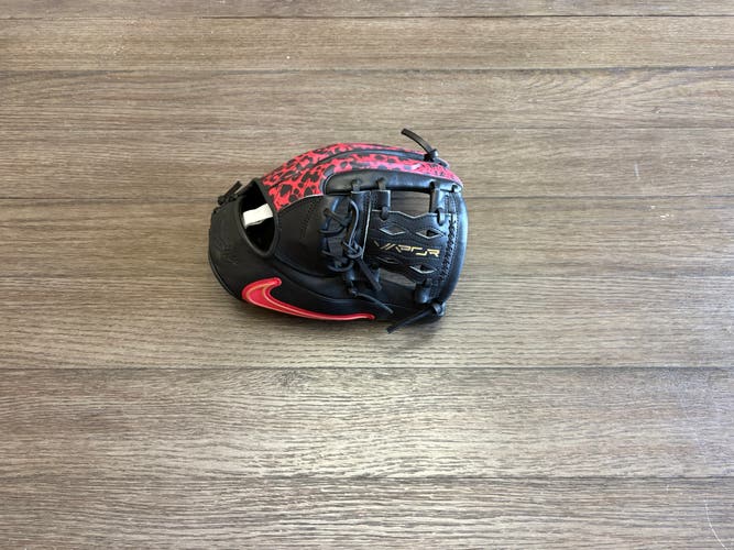 New Nike Vapor Elite 11.5” I Web
