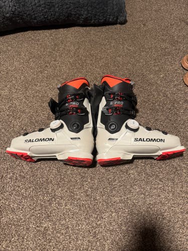 Mondo 28 & 28.5 Men's Salomon S/Pro Supra BOA 120 All Mountain Ski Boots Stiff Flex (Used)