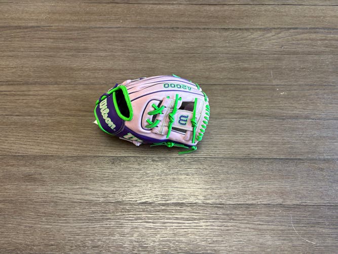 New Wilson A2000 1786 11.5" I Web