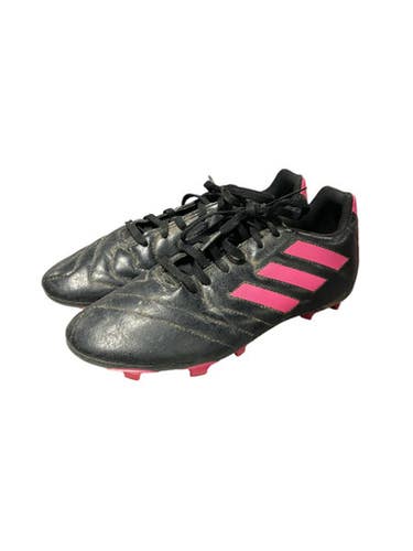 Used Adidas Soccer Cleats Black And Pink Junior 04 11834-s000046642