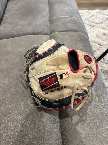 Rawlings Heart of the Hide RH Catcher's Baseball Glove 33" (Used)
