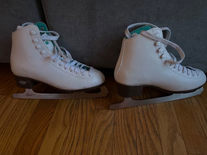Riedell Figure Skates B Adult 7 (Used)