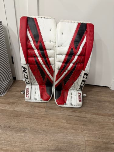 32+1 Senior CCM Extreme Flex 4 Goalie Leg Pads (Used)