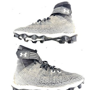 Used Under Armour Jr Fb Cleats Black Junior 05.5 11860-s000305921