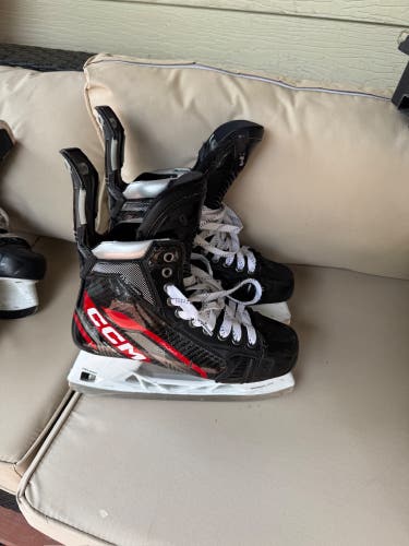 Red 2022 CCM AS-V Pro Hockey Skates Regular Width Pro Stock 7 (Used)