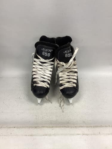 Used Ccm Pwerline Junior Hockey Skate Junior 03 11851-s000044596