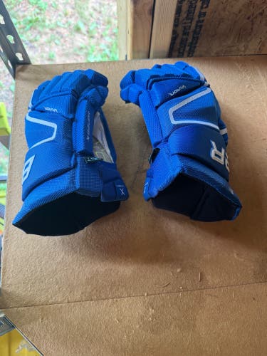 Bauer Vapor Hyperlite Gloves 14" (Used)