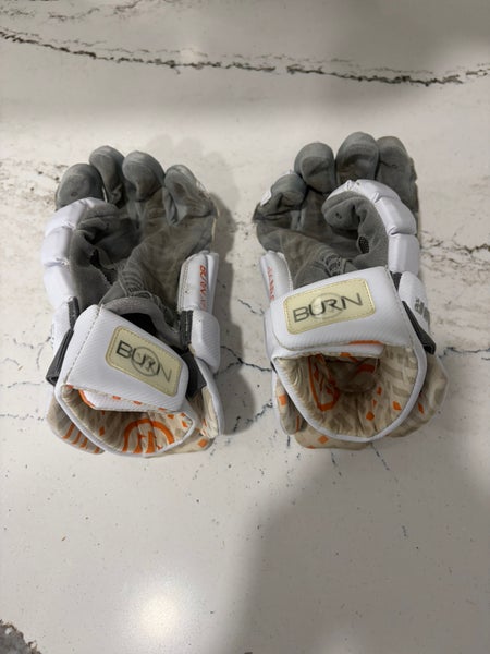 Warrior Burn XP2 Lacrosse Gloves (Used)