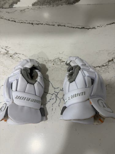 Warrior Burn XP2 Lacrosse Gloves (Used)