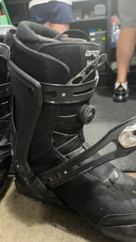 Used Apex Mens Snowboard Boots Black Adjustable 11605-s000215665