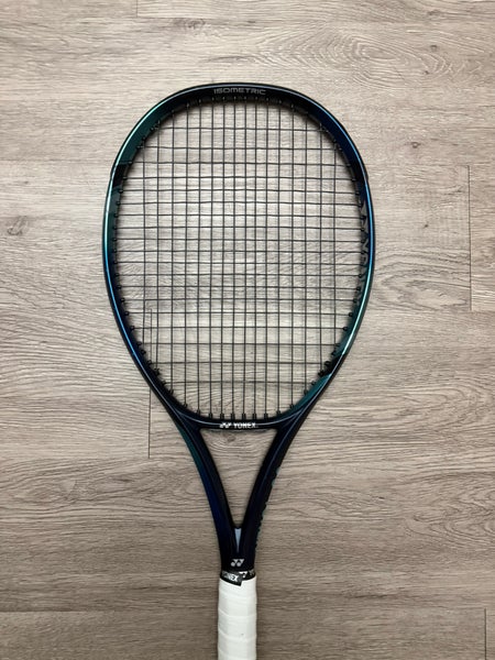 Yonex Ezone 100 | Gripsize 4 3/8 | Good Condition | SidelineSwap