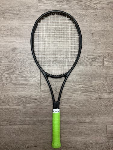 (2) Wilson Pro Staff 97 V13 | Gripsize 4 1/2 | Fair Condition