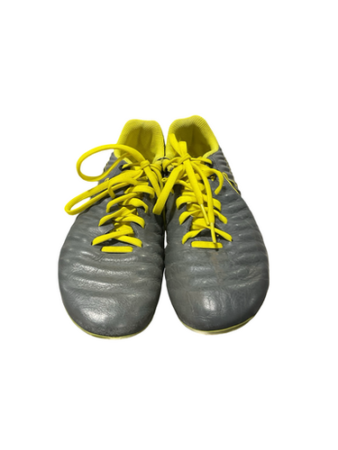 Used Nike Soccer Cleats Grey Senior 6 11834-s000048681