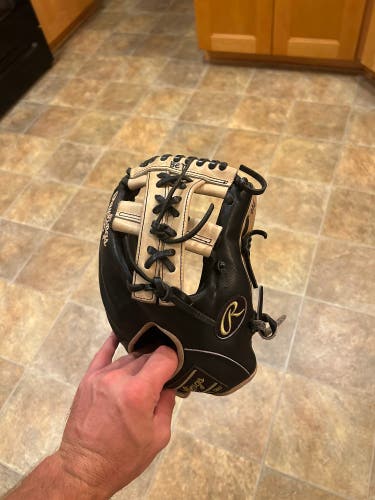 Rawlings Heart of the Hide R2G RH Infield Baseball Glove 11.75" (Used)