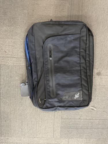 Used Eagle Creek Medium Equipment Bag 11614-s000234434