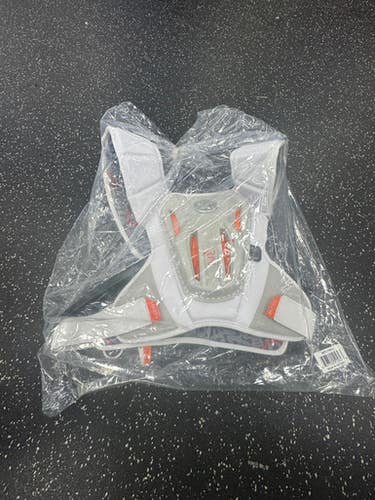 Used Warrior Burn Lacrosse Shoulder Pads White Md 11849-s000039043