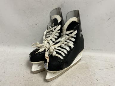 Used Ccm Champion 90 Junior Hockey Skate Junior 04 11855-s000202177
