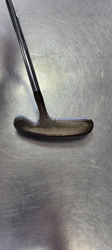 Used Accushnet Bullseye Offset Mens Putter Rh 11497-s000157539