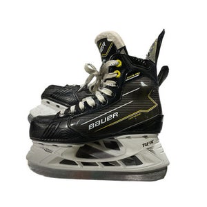 Used Bauer Supe Intermediate Hockey Skate Intermediate 4.0 11847-s000035173