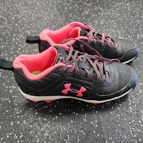 Used Under Armour Leadoff Bb Sb Cleats Black Junior 03.5 11849-s000039743