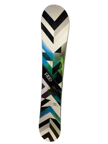 Used Ride Promise Series Mens Snowboard Only White Black Navy 148 Cm 11443-s000205512