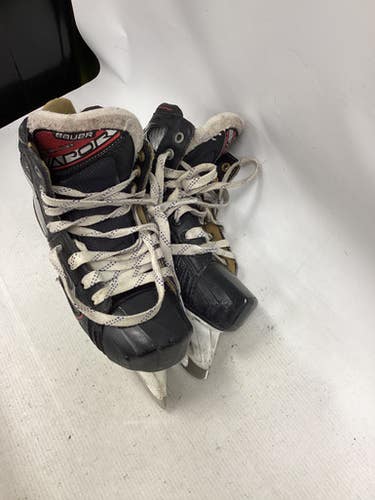 Used Bauer Vapor X2.9 Intermediate Goalie Skate Intermediate 4.5 11851-s000046887