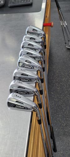 Used Titleist 712 AP2 Mens Iron Set RH 3I-PW 11497-S000159212