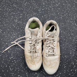 Used Under Armour Lax Cleats Womens White Senior 8.5 11849-s000040247