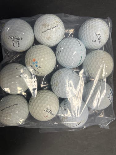 Titleist Pro V1 Balls 12 Pack (1 Dozen) (Used)