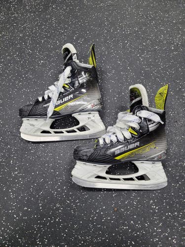Used Bauer Vapor X4 Intermediate Hockey Skate Intermediate 3.5 11849-s000040368