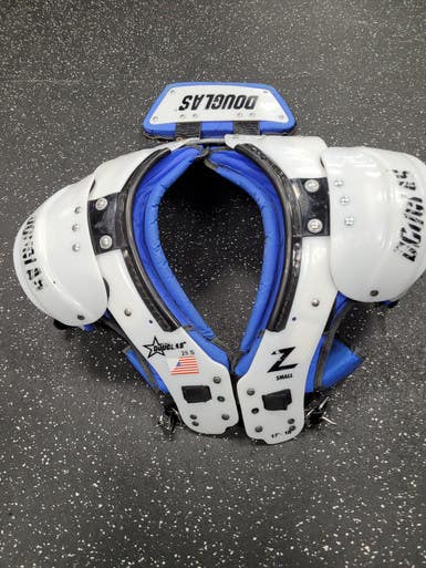 Used Douglas Z-25 Fb Shoulder Pads White Sm 11849-s000040373