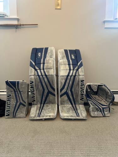 Vaughn V10 Pro Carbon Regular Goalie Full Set (Used)
