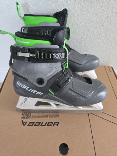 Bauer Konekt HF2 Hockey Goalie Skates Regular Width Size 4 (Used)