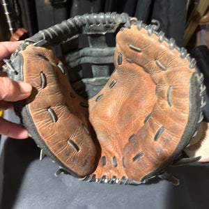 Easton Natural NAT 5W RH Youth Catcher's Softball Glove